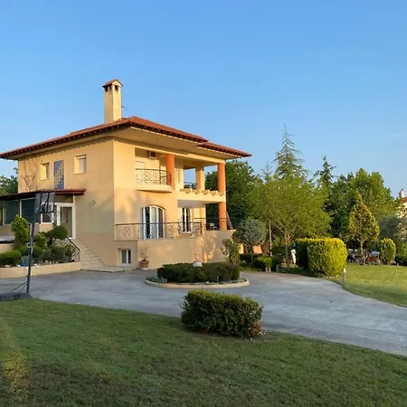 E L Urban Villa. * Epanomi