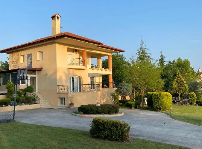 E L Urban Villa. * Epanomi