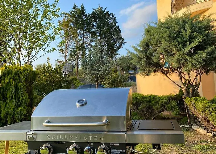 E L Urban Villa. * Epanomi