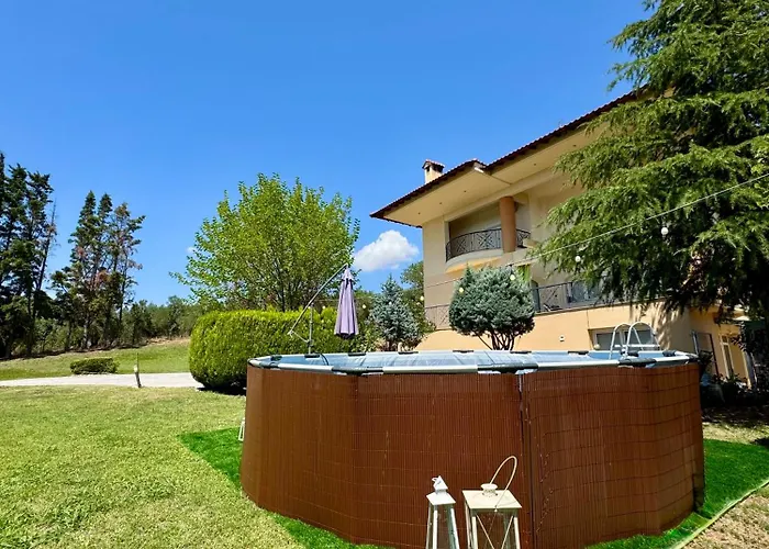 E L Urban Villa. *