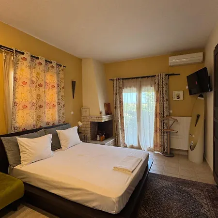 别墅 E L Urban Villa. 埃帕诺米